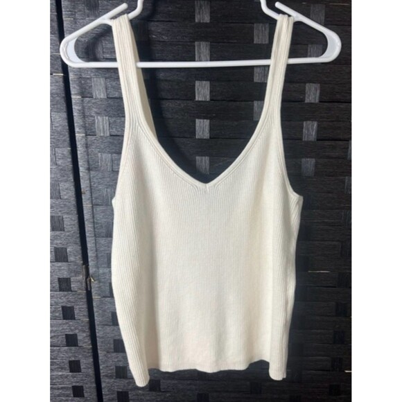 Banana Republic Tops - Banana Republic Cream Ribbed V-Neck Tank
